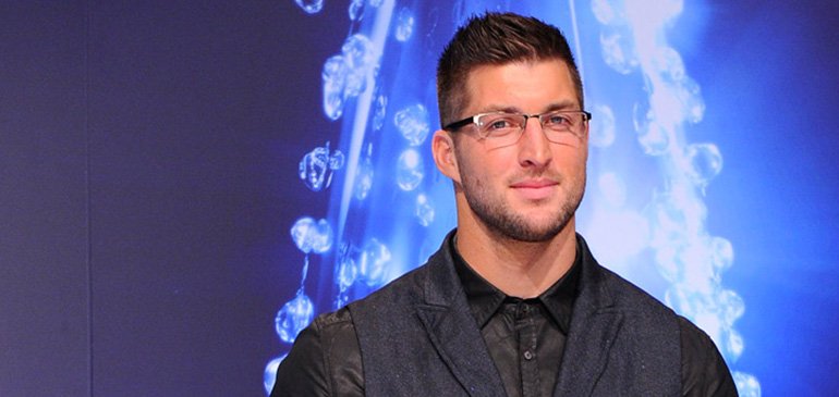Tim Tebow: A Christian Role Model & Bio Data