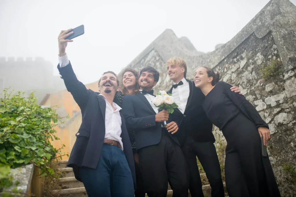 How Face Editing Enhances Group Photos for Special Occasions