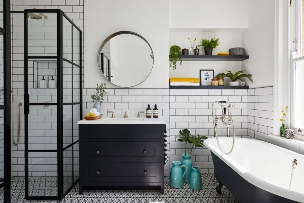 How to Choose the Right Built-In Bath for Your Space & Budget