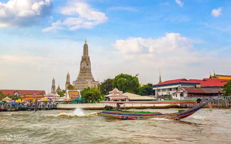 Why Food Lovers Should Add Ratchada to Their Bangkok Travel Itinerary